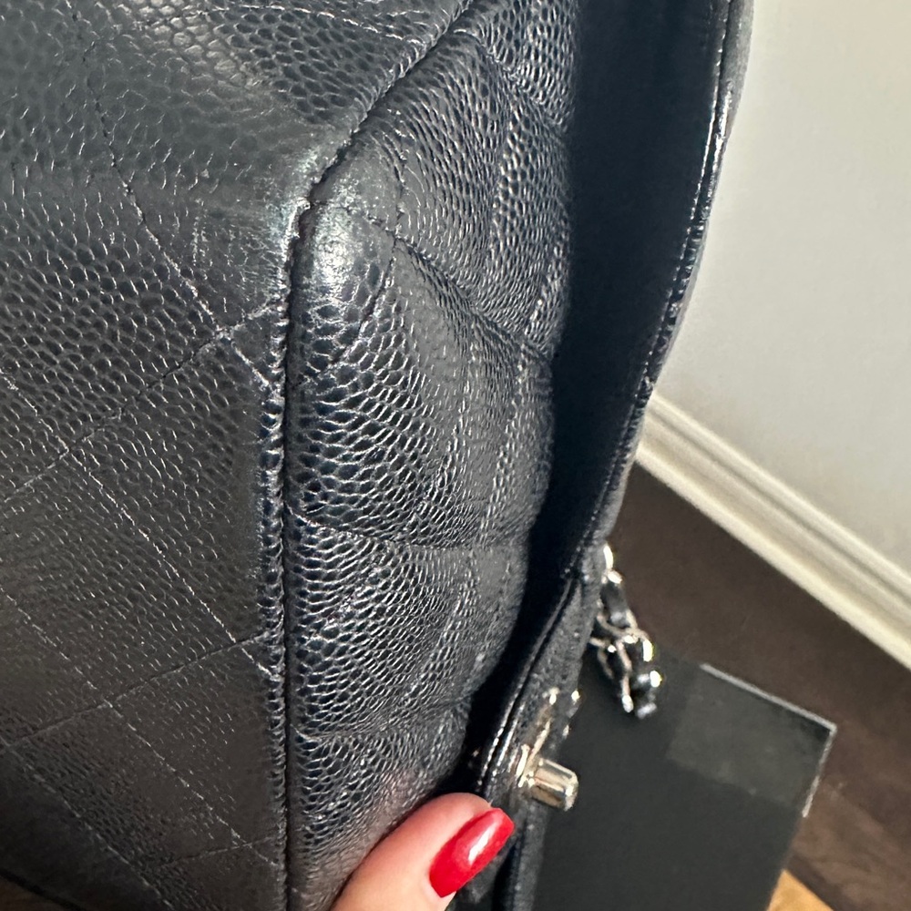 Chanel Jumbo Classic Flap - Picture 11 of 17